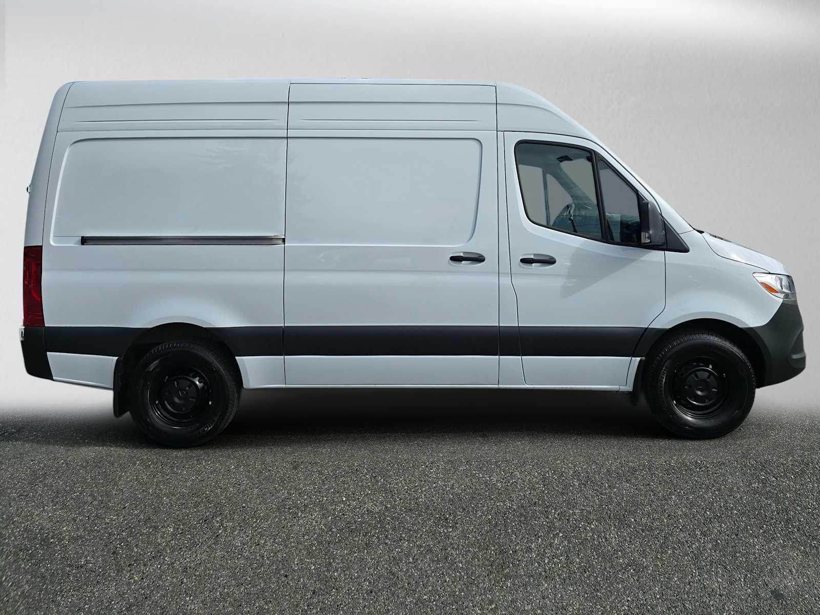 2024 Mercedes-Benz Sprinter Crew Van Base