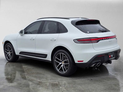 2025 Porsche Macan Base
