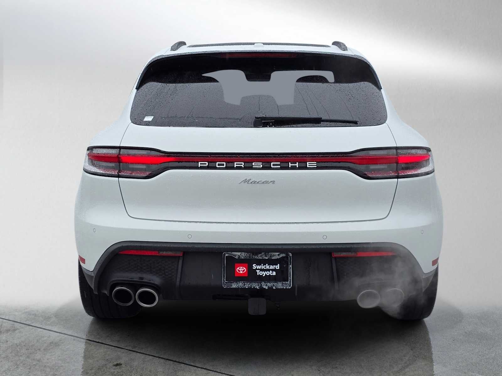 2025 Porsche Macan Base