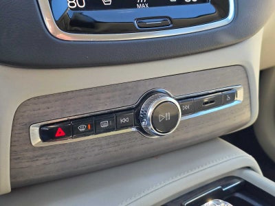 2022 Volvo XC90 Recharge Plug-In Hybrid Inscription