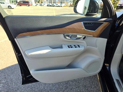 2022 Volvo XC90 Recharge Plug-In Hybrid Inscription Expression