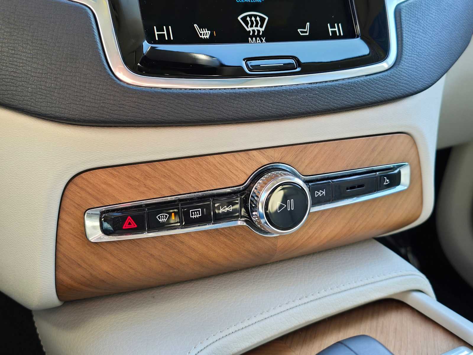 2022 Volvo XC90 Recharge Plug-In Hybrid Inscription Expression