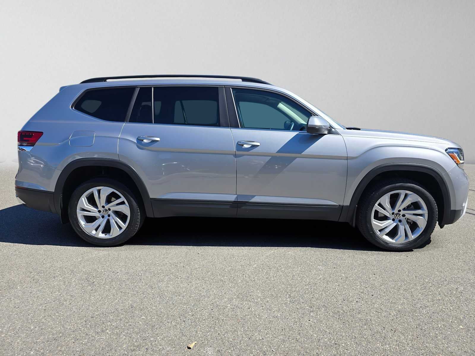 2021 Volkswagen Atlas 3.6L V6 SE w/Technology