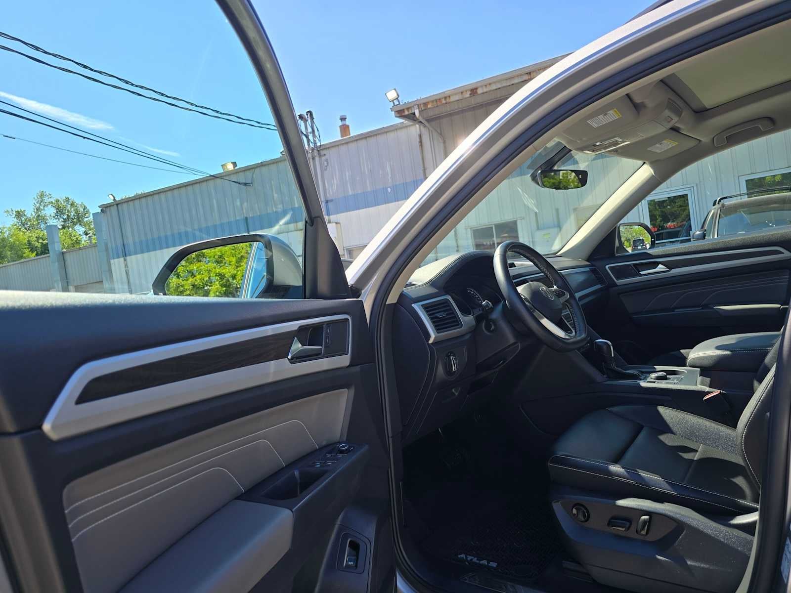 2021 Volkswagen Atlas 3.6L V6 SE w/Technology