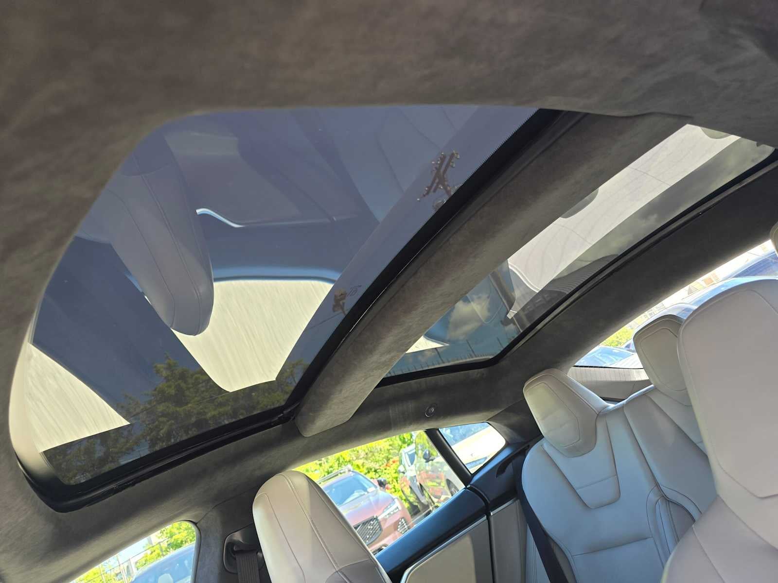2015 Tesla Model S P90D