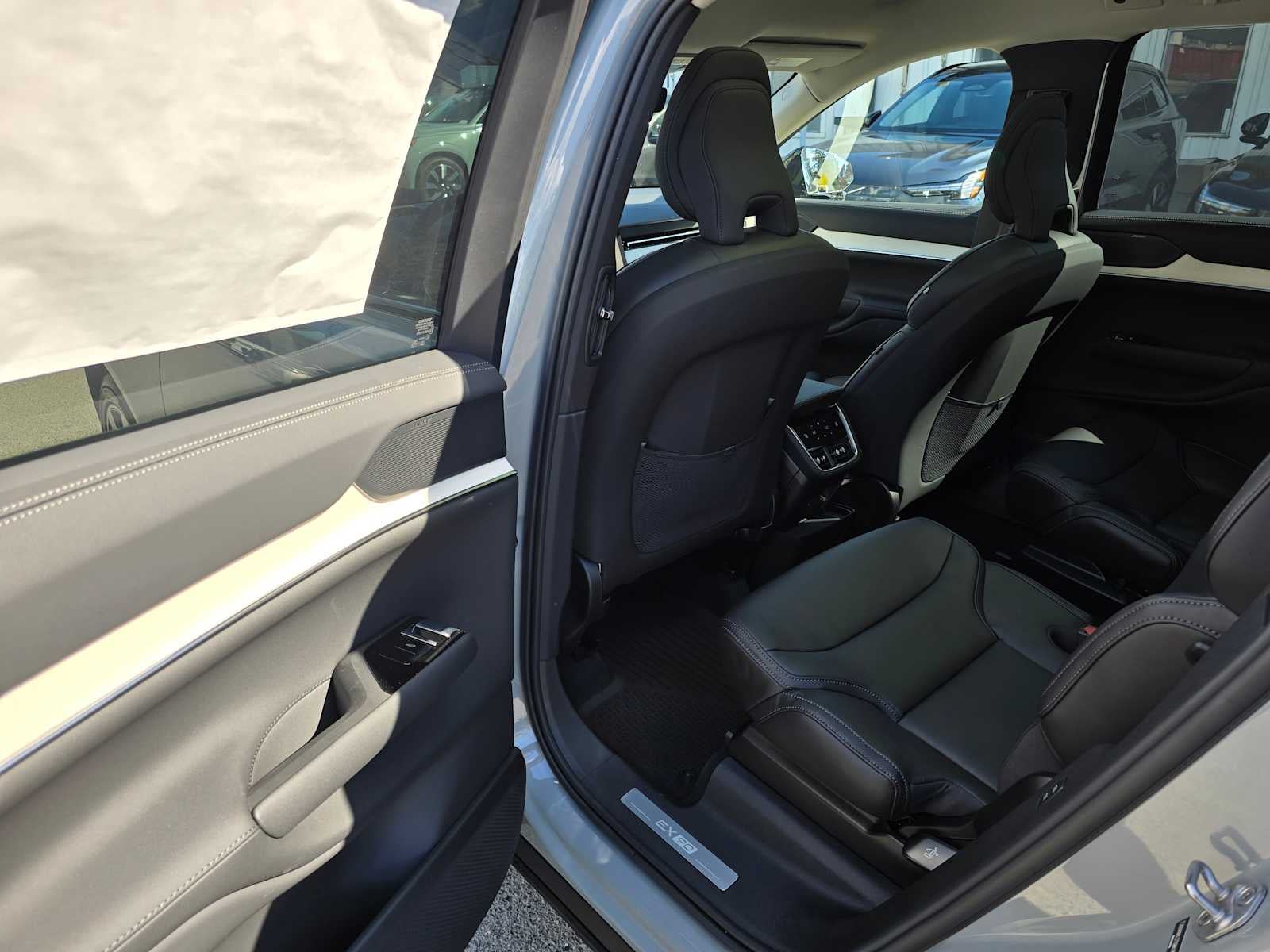 2026 Volvo EX90 Ultra