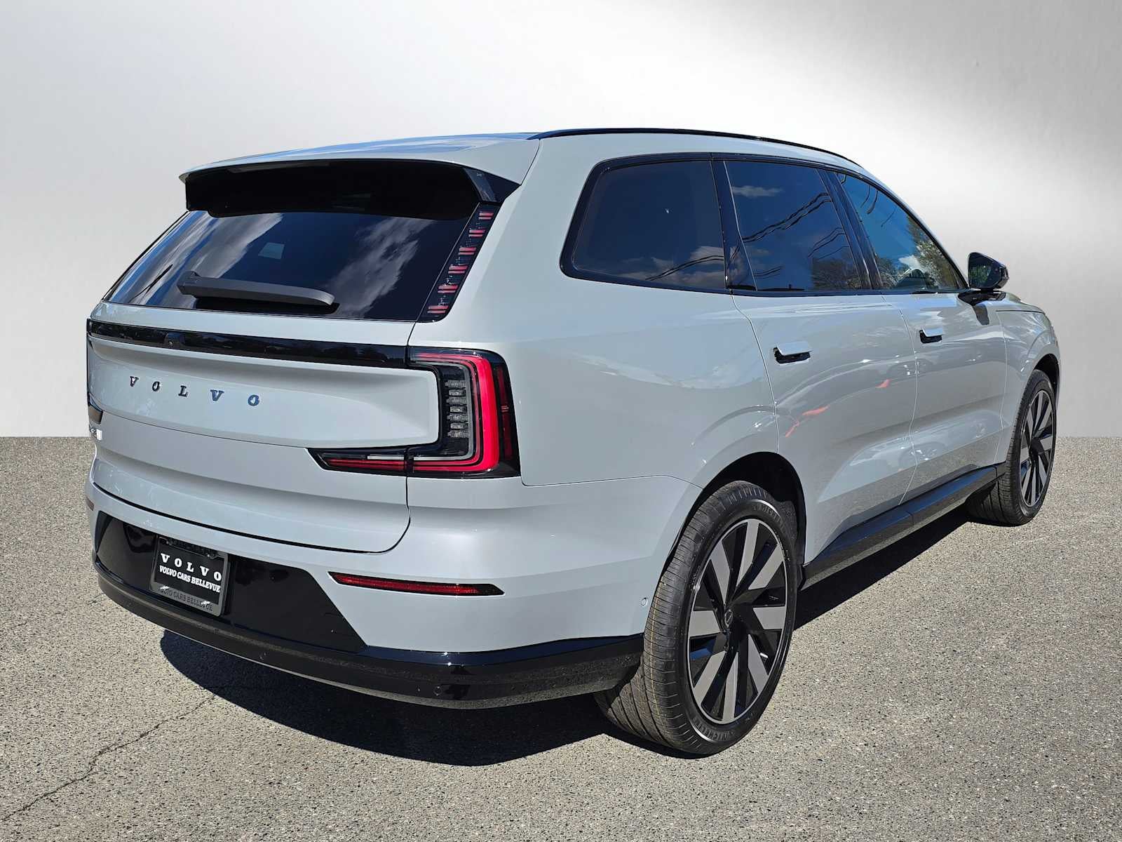 2026 Volvo EX90 Ultra