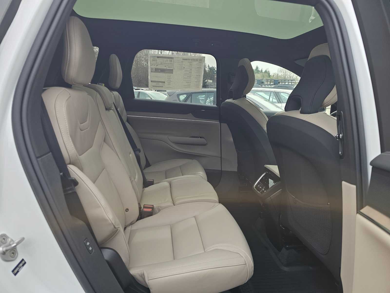 2026 Volvo EX90 Ultra