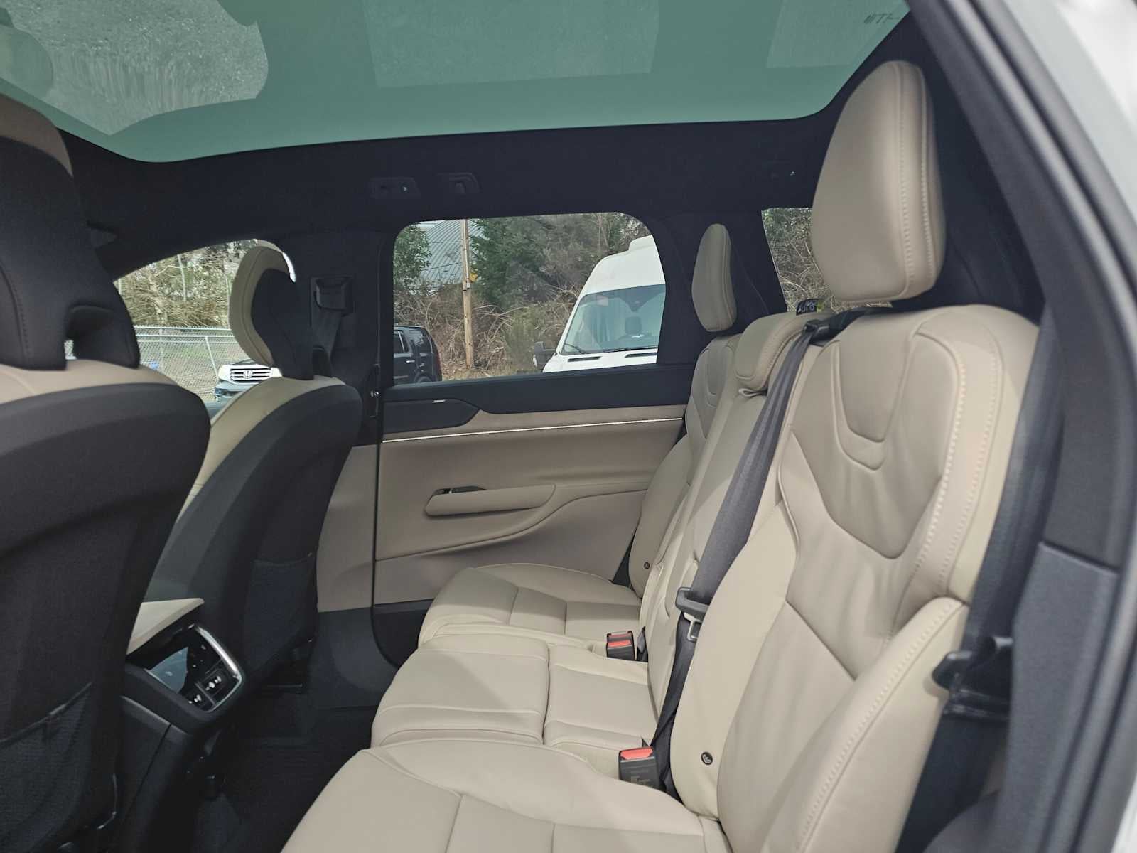 2026 Volvo EX90 Ultra