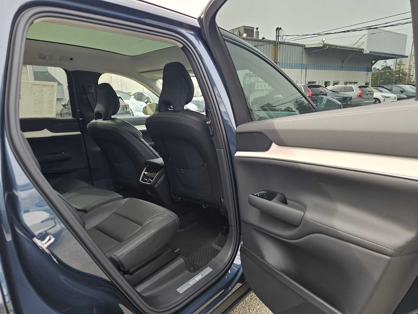 2026 Volvo EX90 Ultra