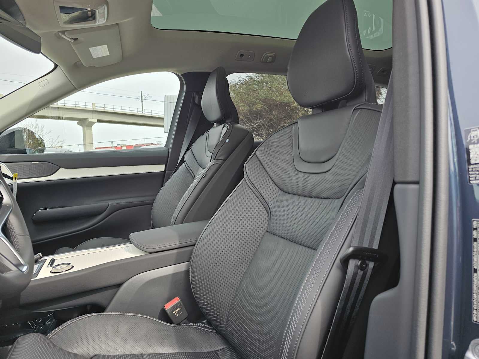 2026 Volvo EX90 Ultra
