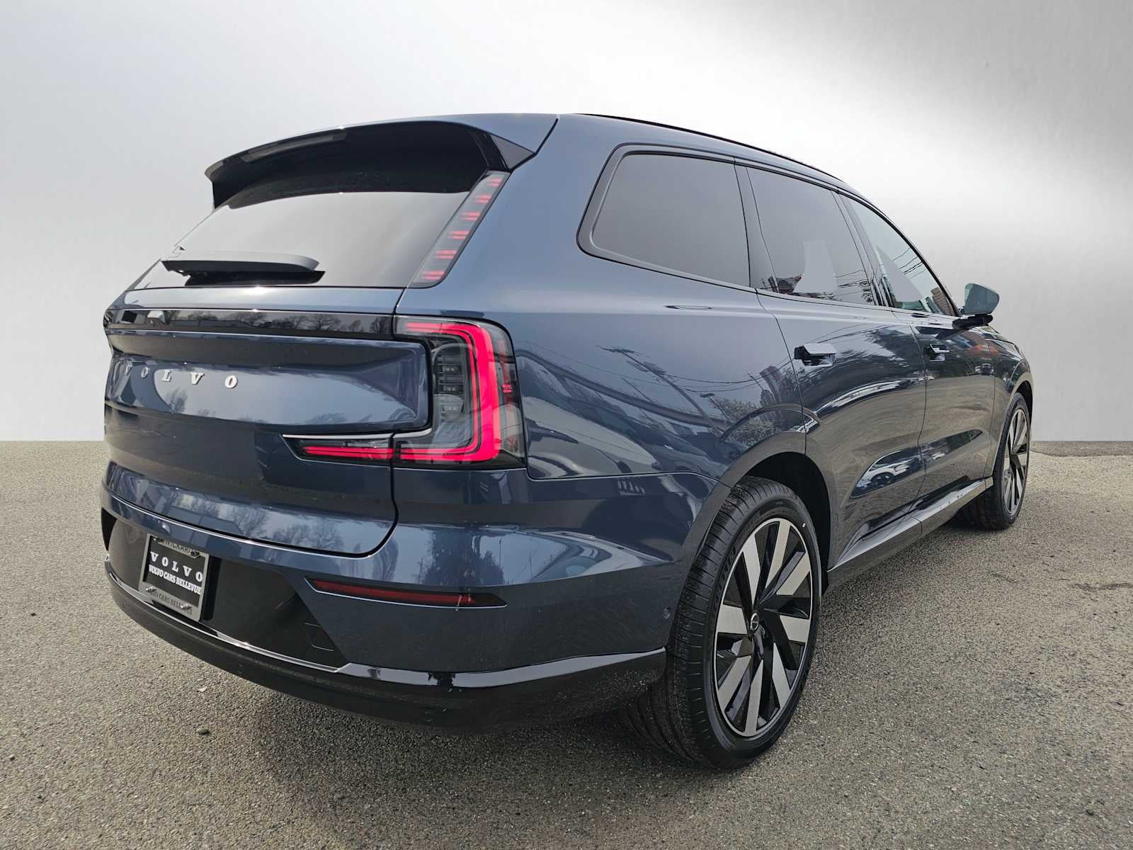 2026 Volvo EX90 Ultra