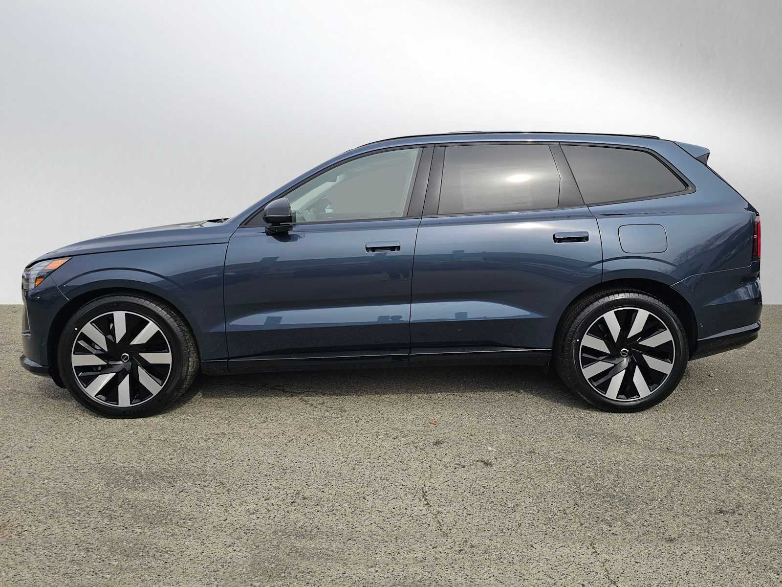 2026 Volvo EX90 Ultra