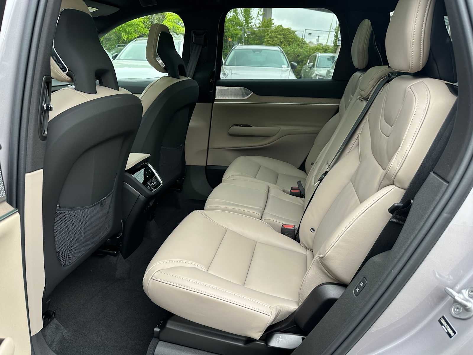 2026 Volvo EX90 Ultra