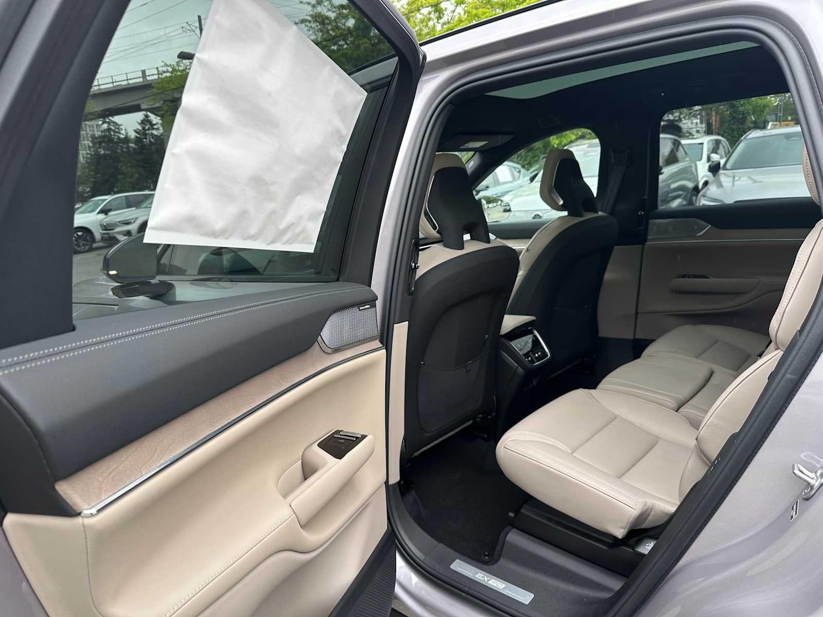 2026 Volvo EX90 Ultra