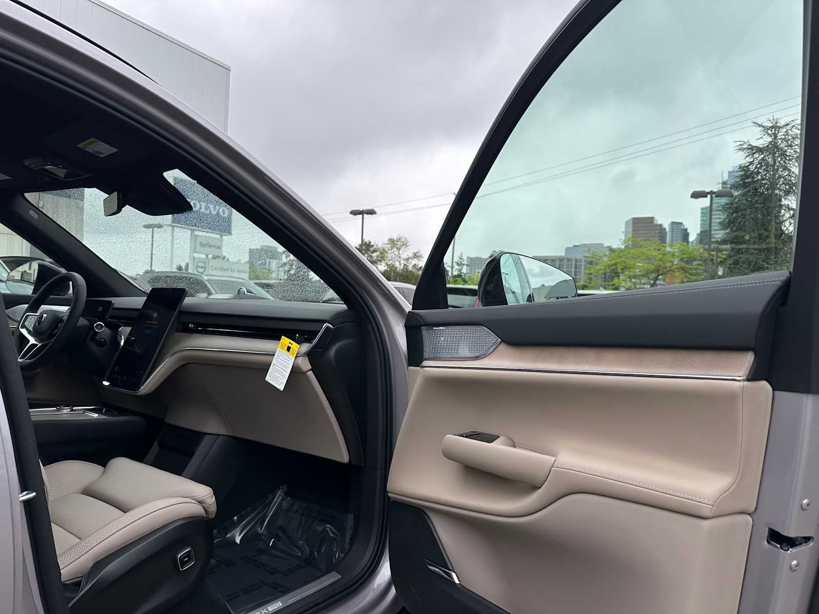 2026 Volvo EX90 Ultra