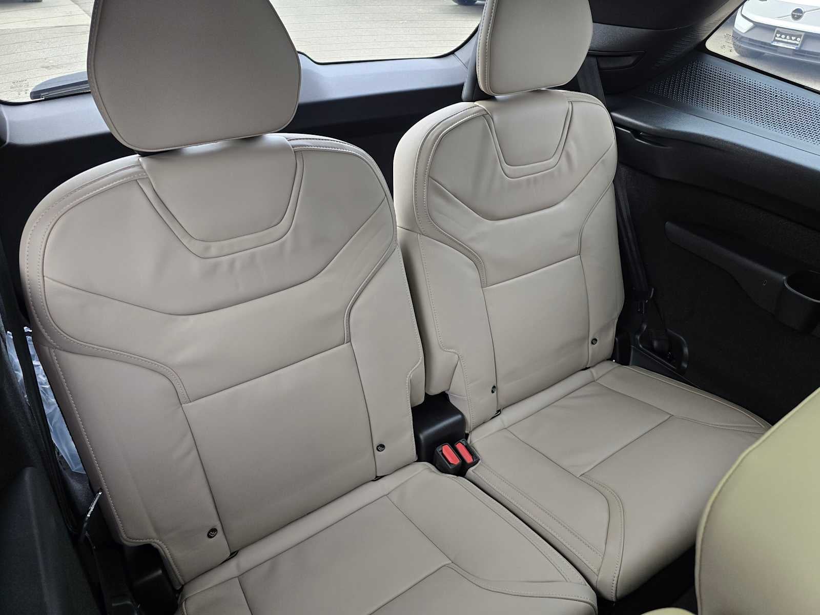 2026 Volvo EX90 Ultra