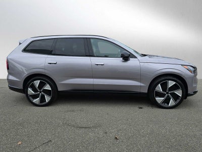 2026 Volvo EX90 Ultra