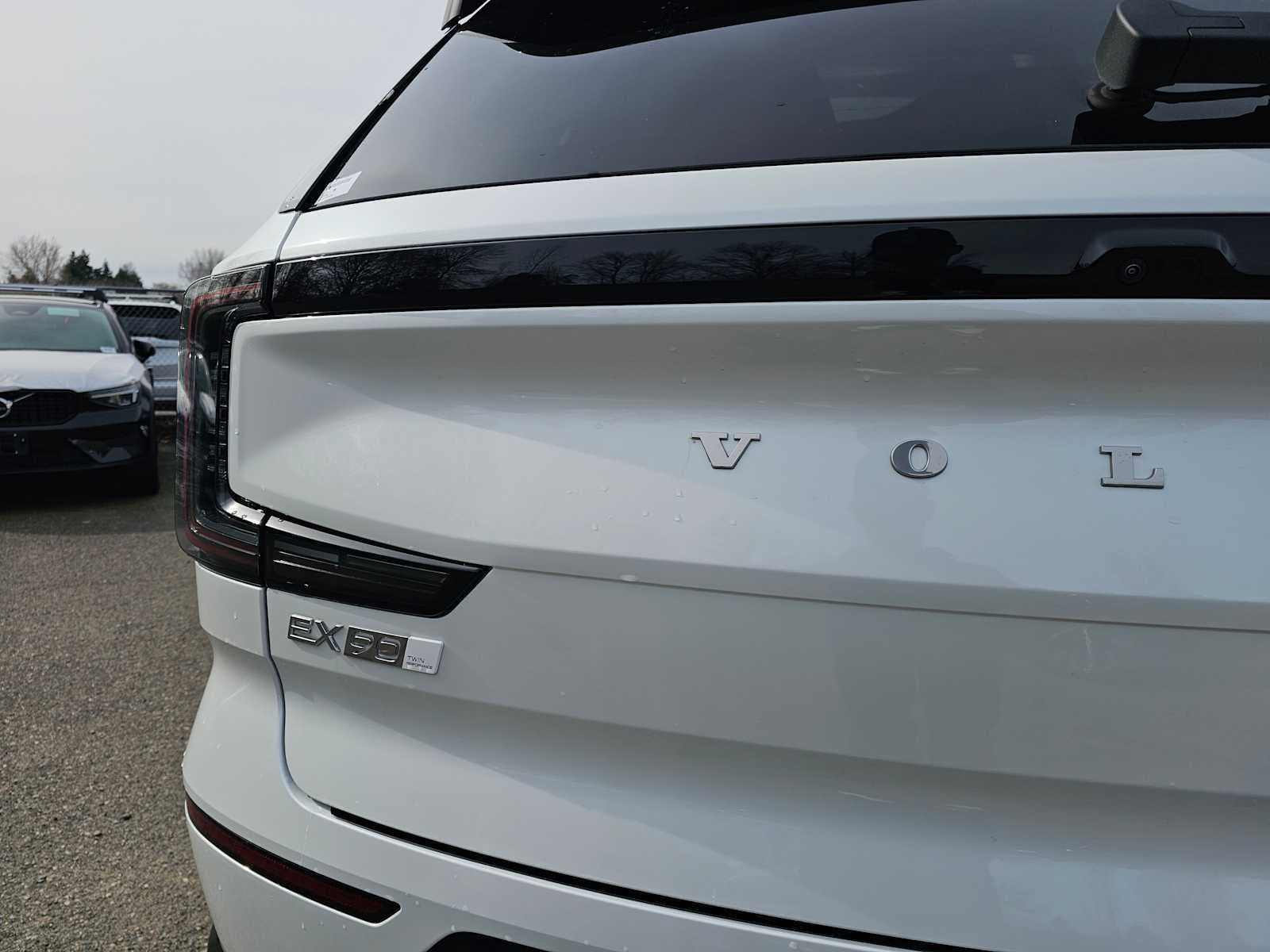 2026 Volvo EX90 Ultra