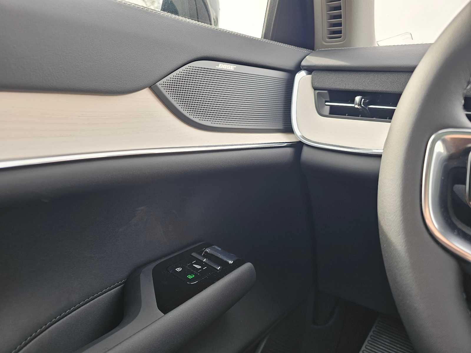 2026 Volvo EX90 Ultra
