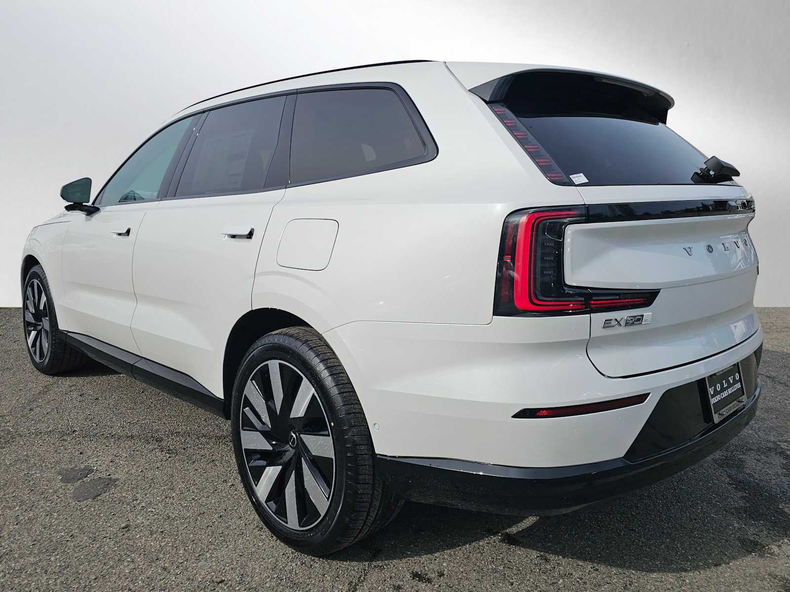 2026 Volvo EX90 Ultra