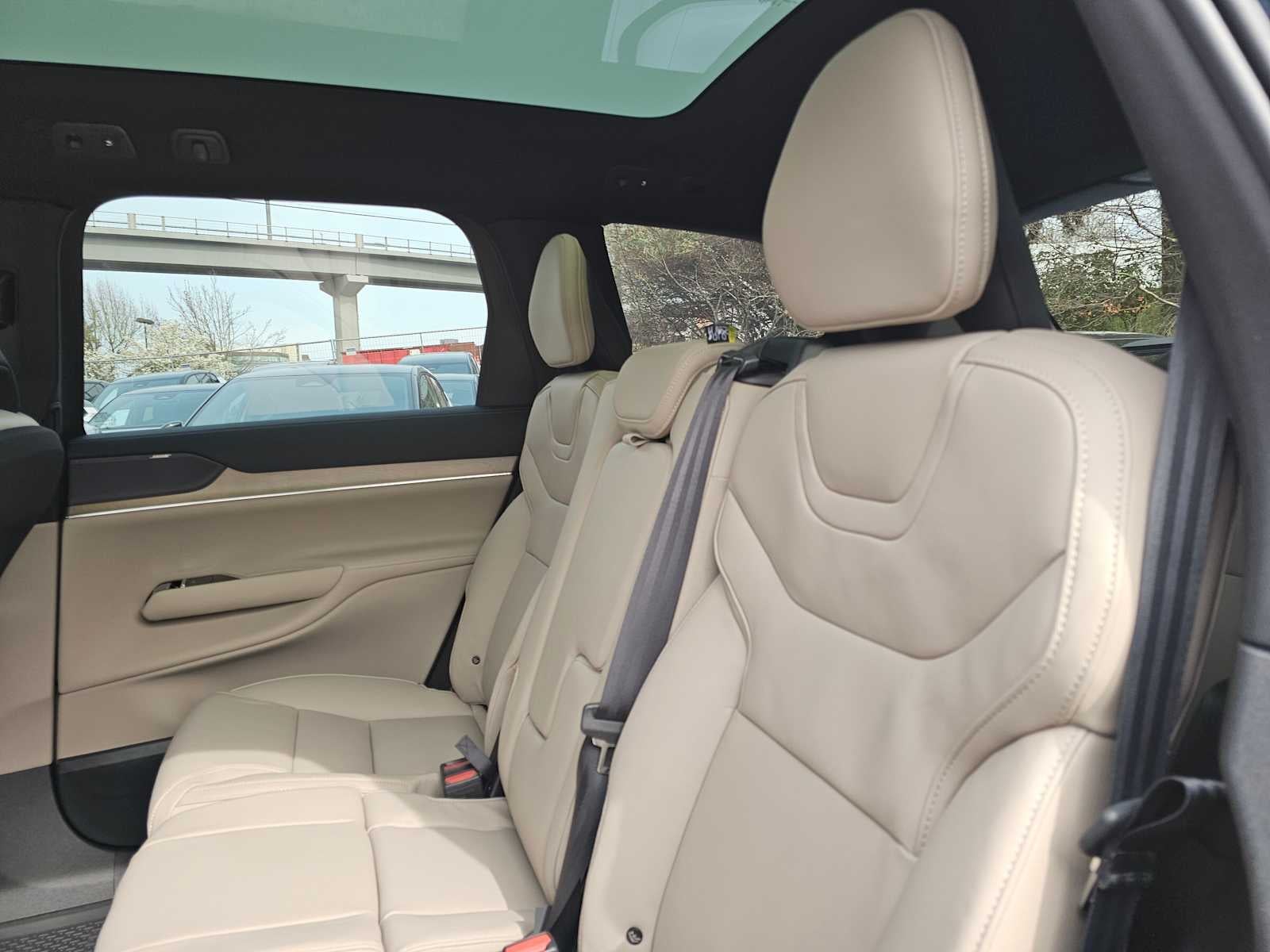 2026 Volvo EX90 Ultra