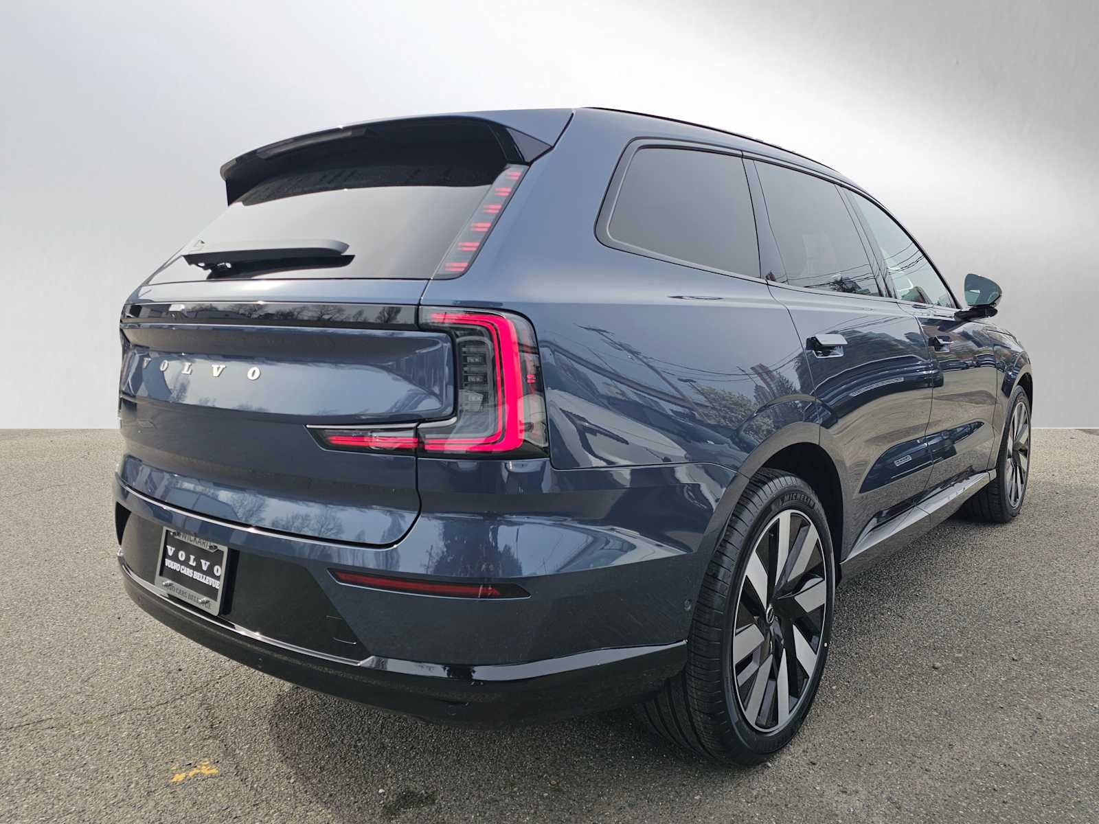 2026 Volvo EX90 Ultra
