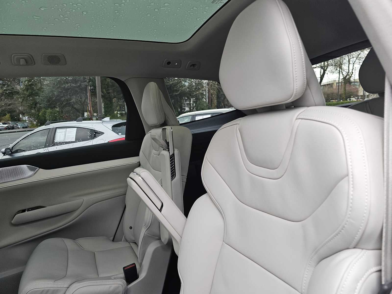 2026 Volvo EX90 Ultra