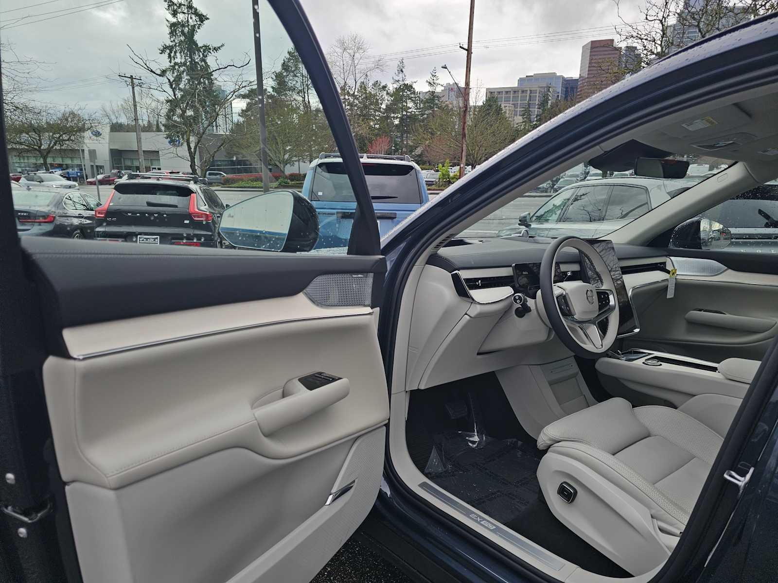 2026 Volvo EX90 Ultra