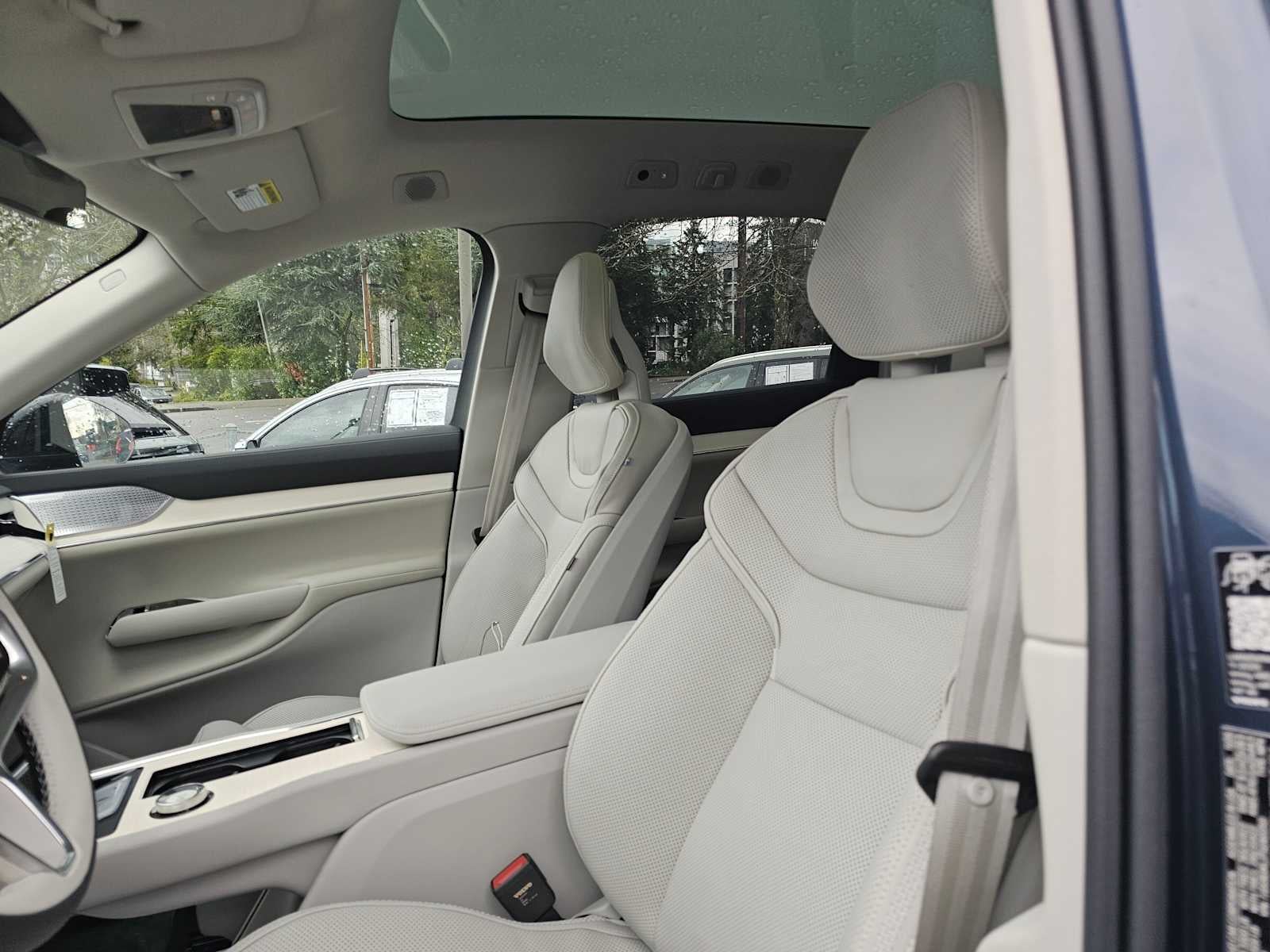 2026 Volvo EX90 Ultra