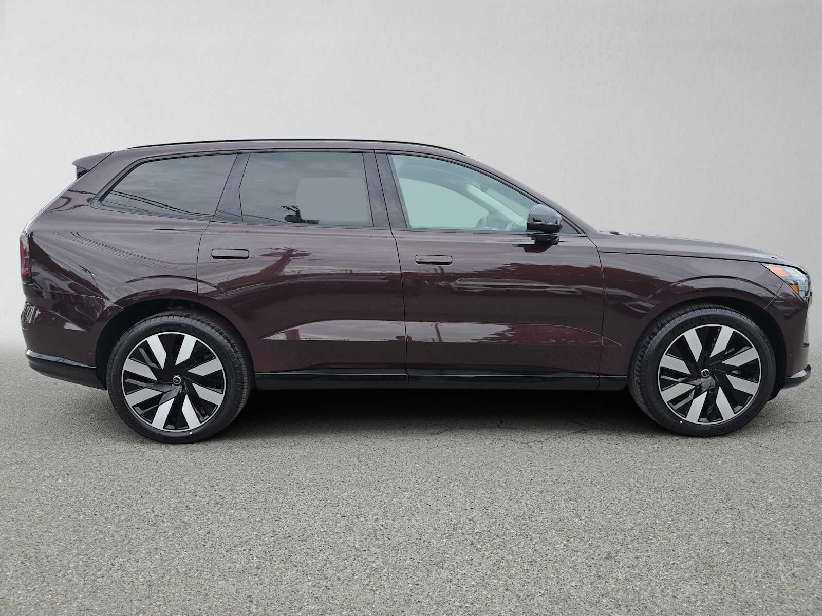 2026 Volvo EX90 Ultra