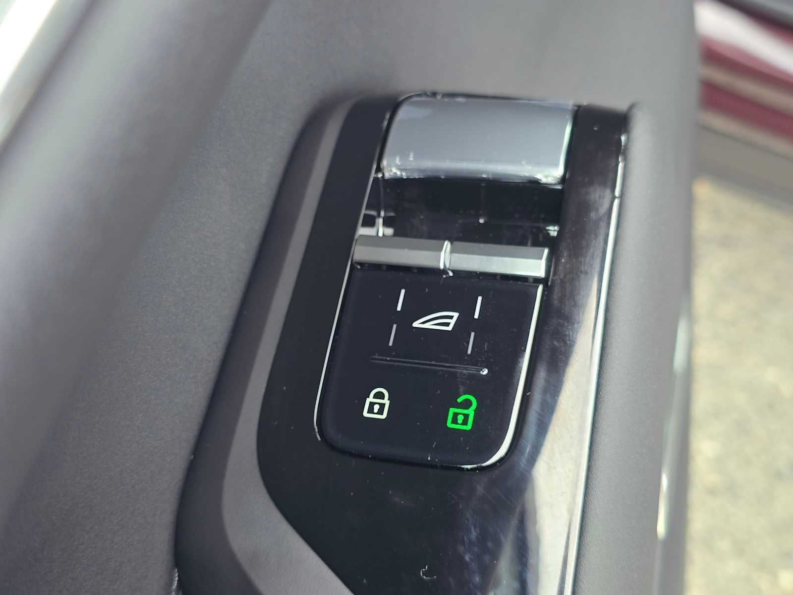 2026 Volvo EX90 Ultra