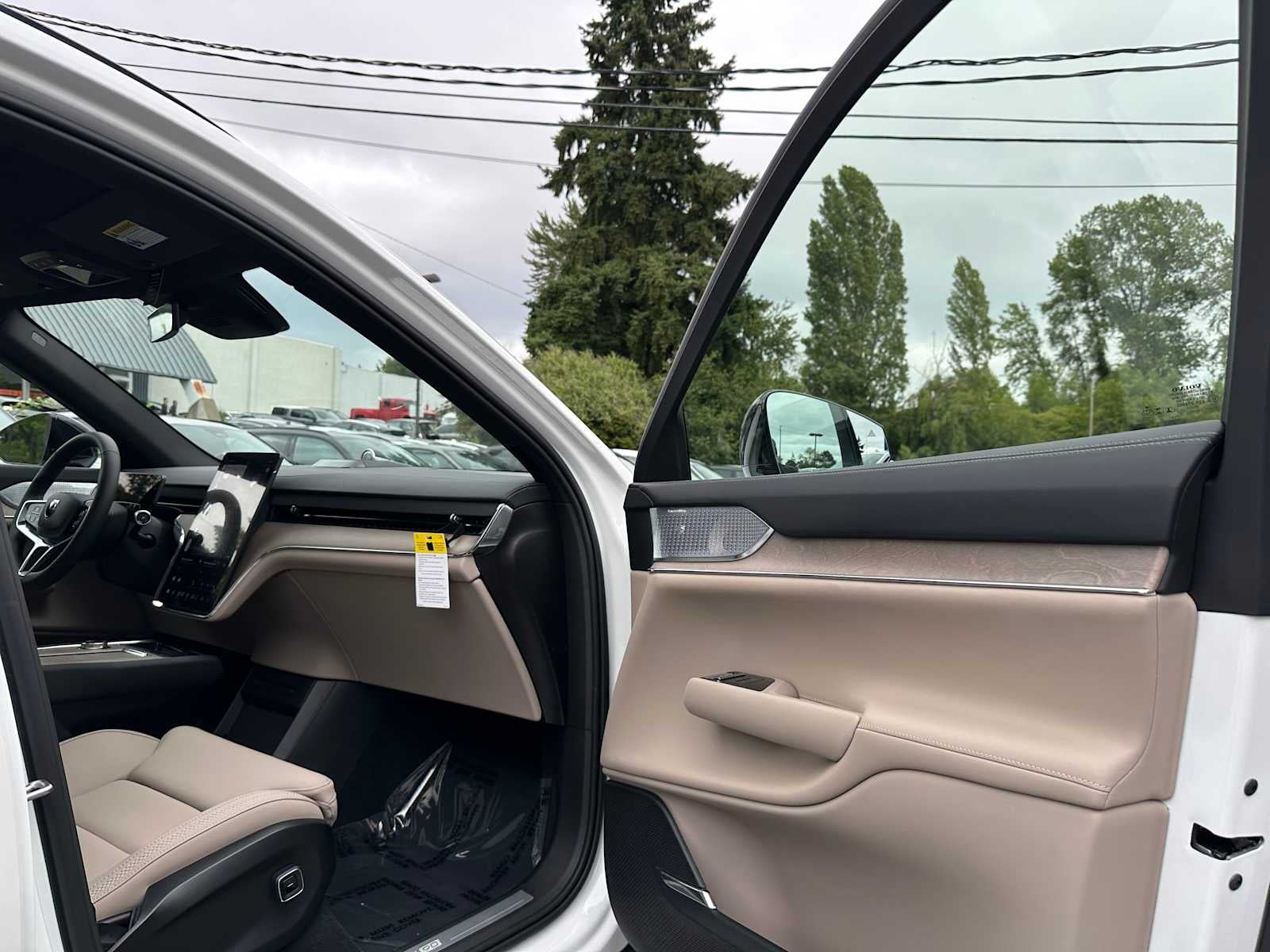 2025 Volvo EX90 Ultra