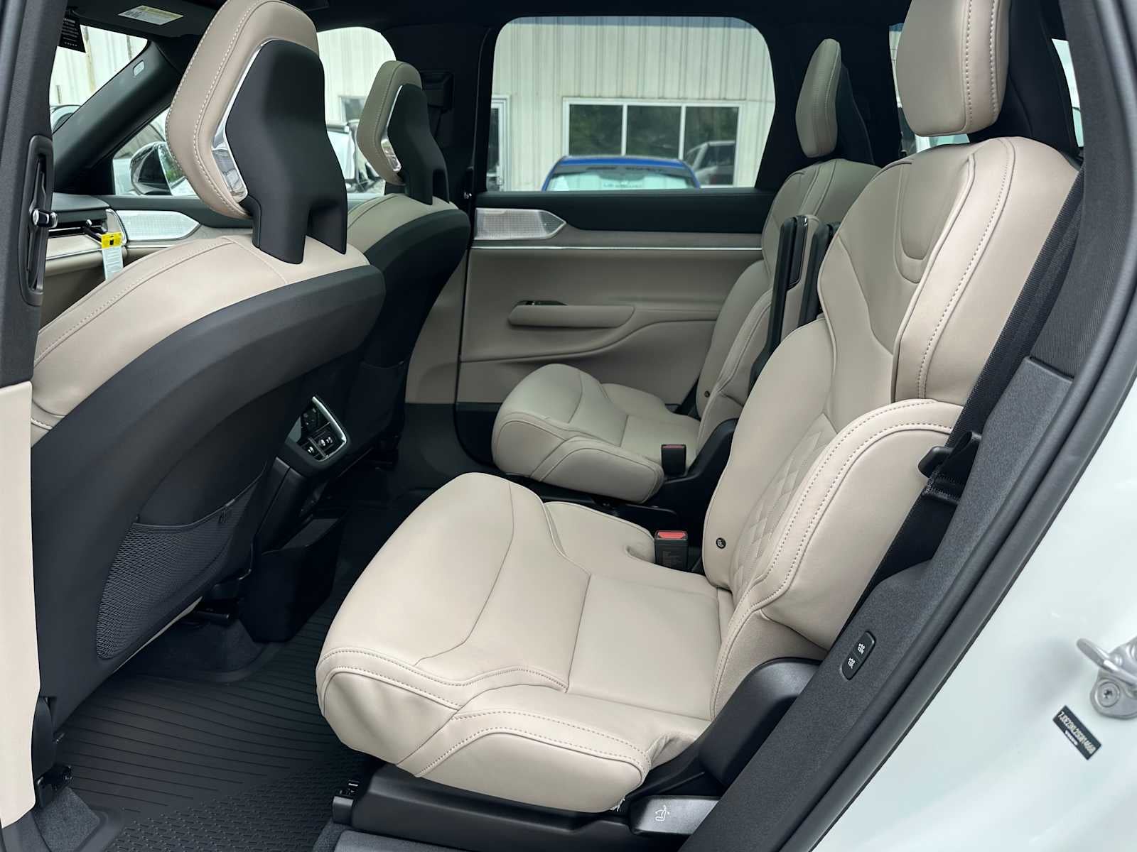 2025 Volvo EX90 Ultra