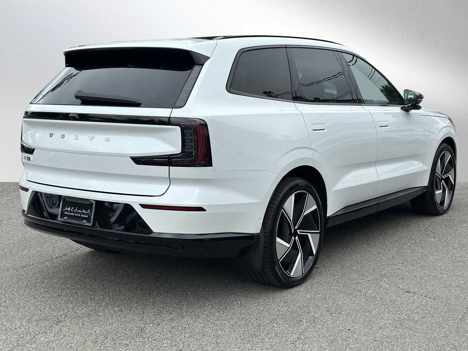 2025 Volvo EX90 Ultra