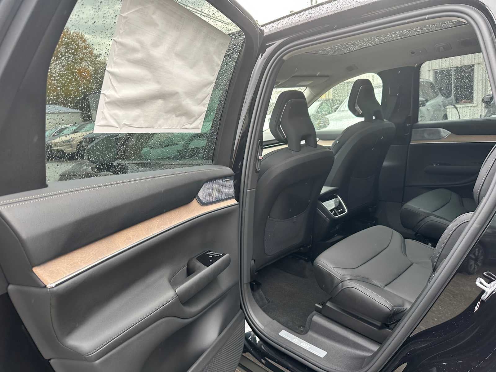 2025 Volvo EX90 Ultra