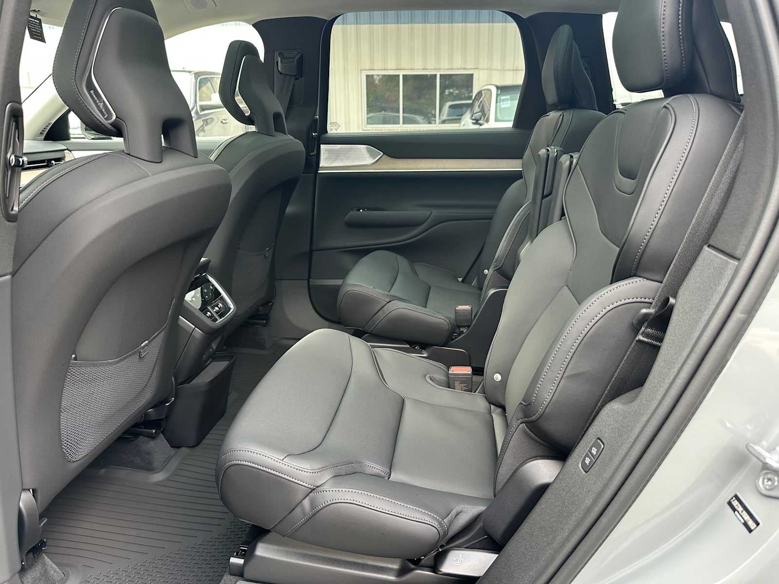 2025 Volvo EX90 Ultra