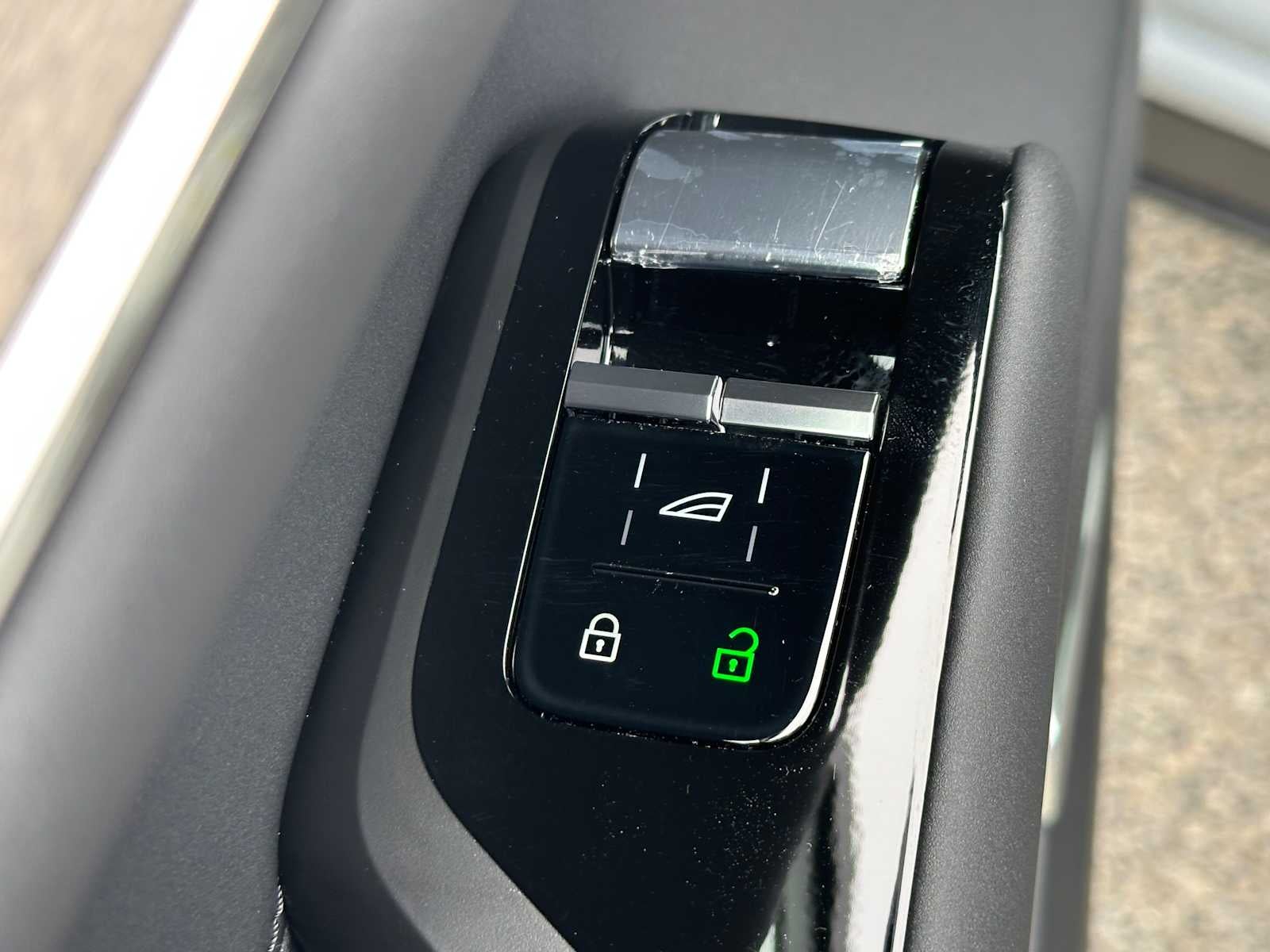 2025 Volvo EX90 Ultra