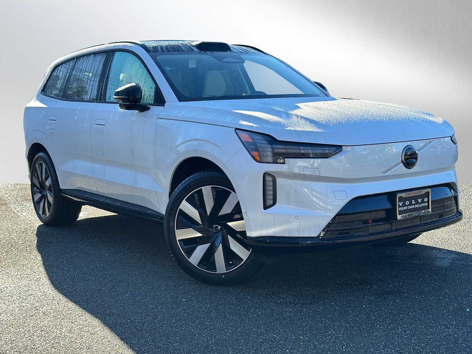 2025 Volvo EX90