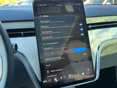 2025 Volvo EX90 Plus