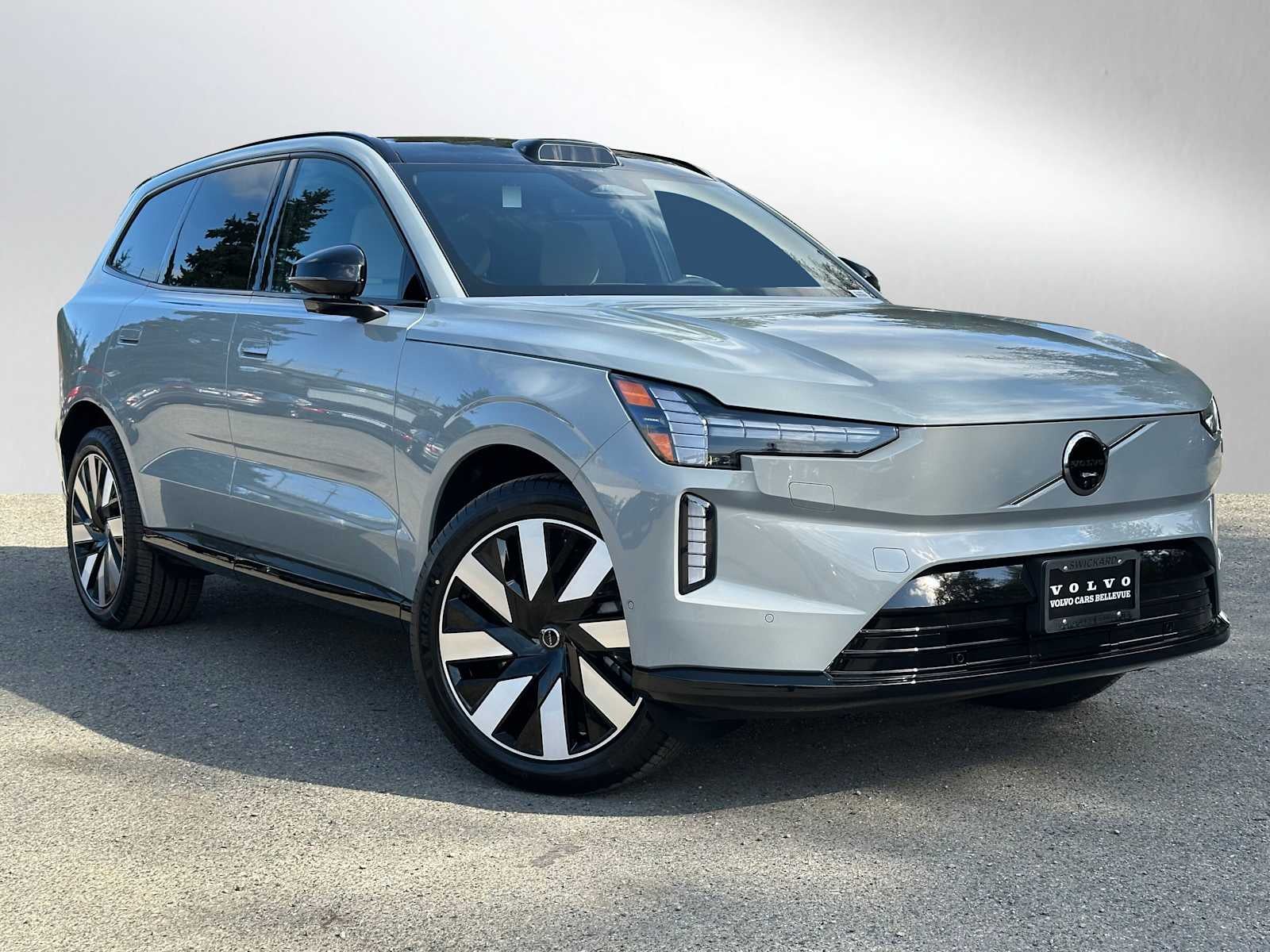 2025 Volvo EX90