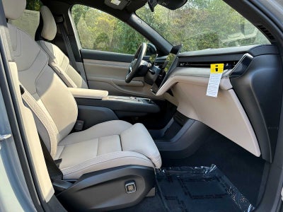 2025 Volvo EX90 Plus