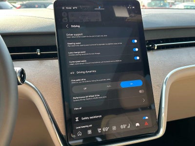 2025 Volvo EX90 Plus