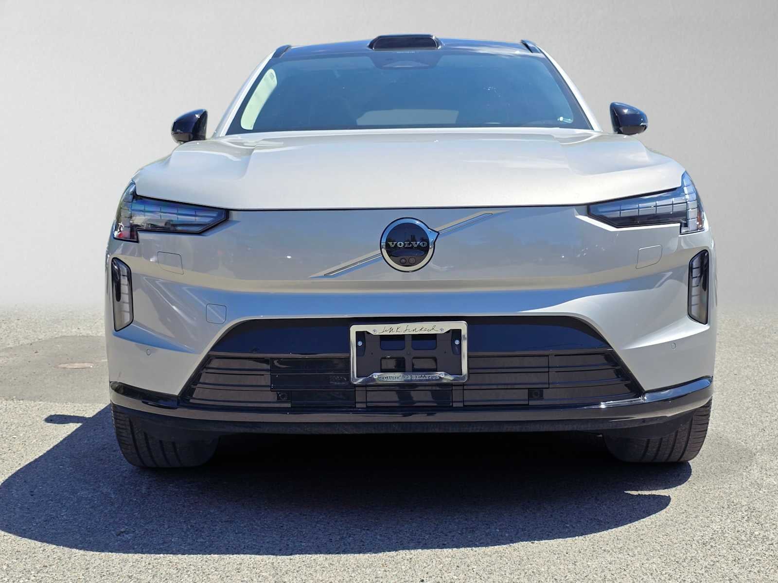 2025 Volvo EX90 Plus