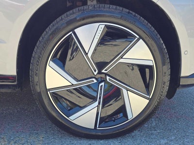 2025 Volvo EX90 Plus
