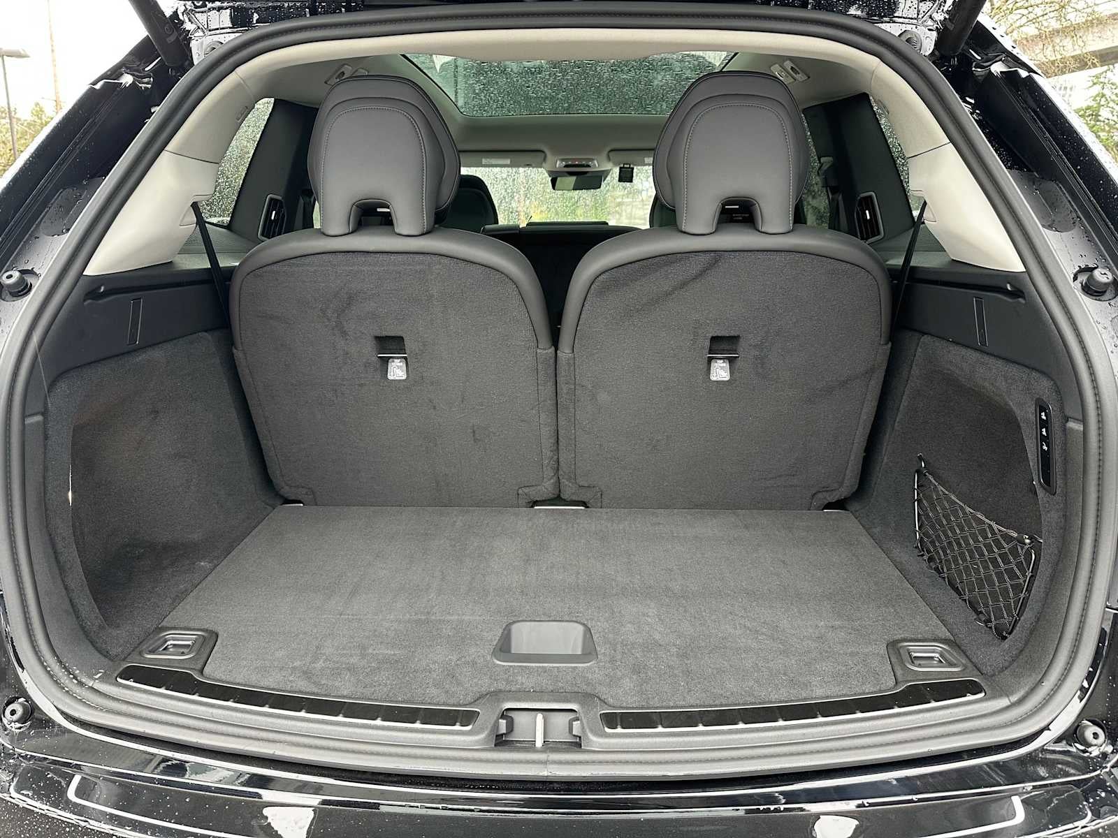 2025 Volvo EX90 Plus