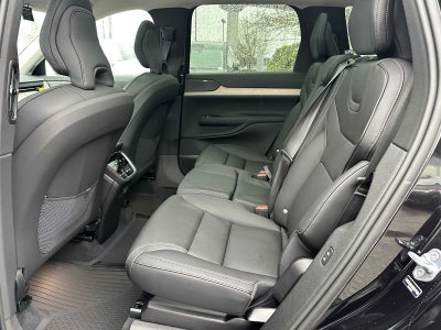 2025 Volvo EX90 Plus