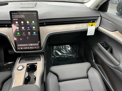 2025 Volvo EX90 Plus