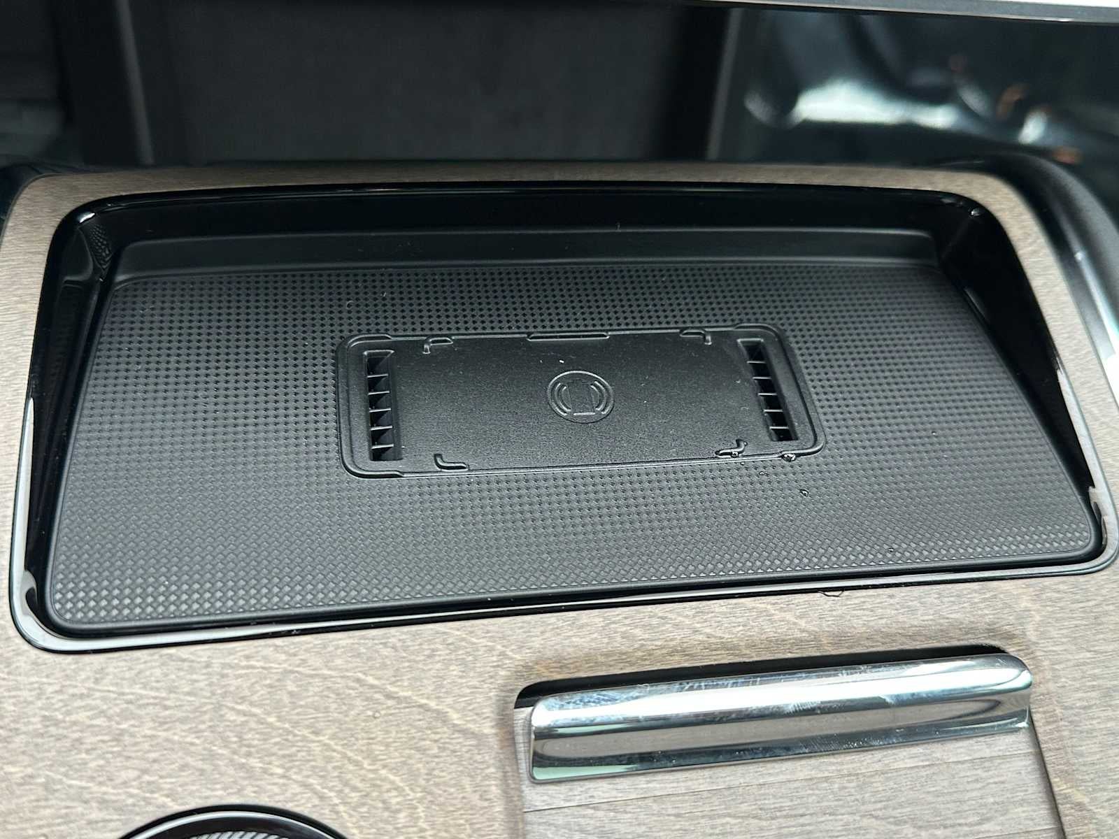 2025 Volvo EX90 Plus