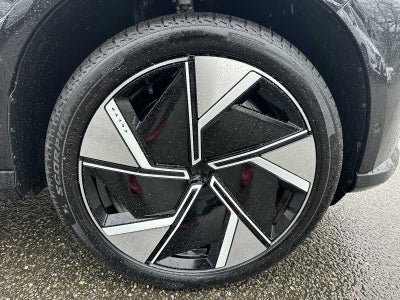 2025 Volvo EX90 Plus